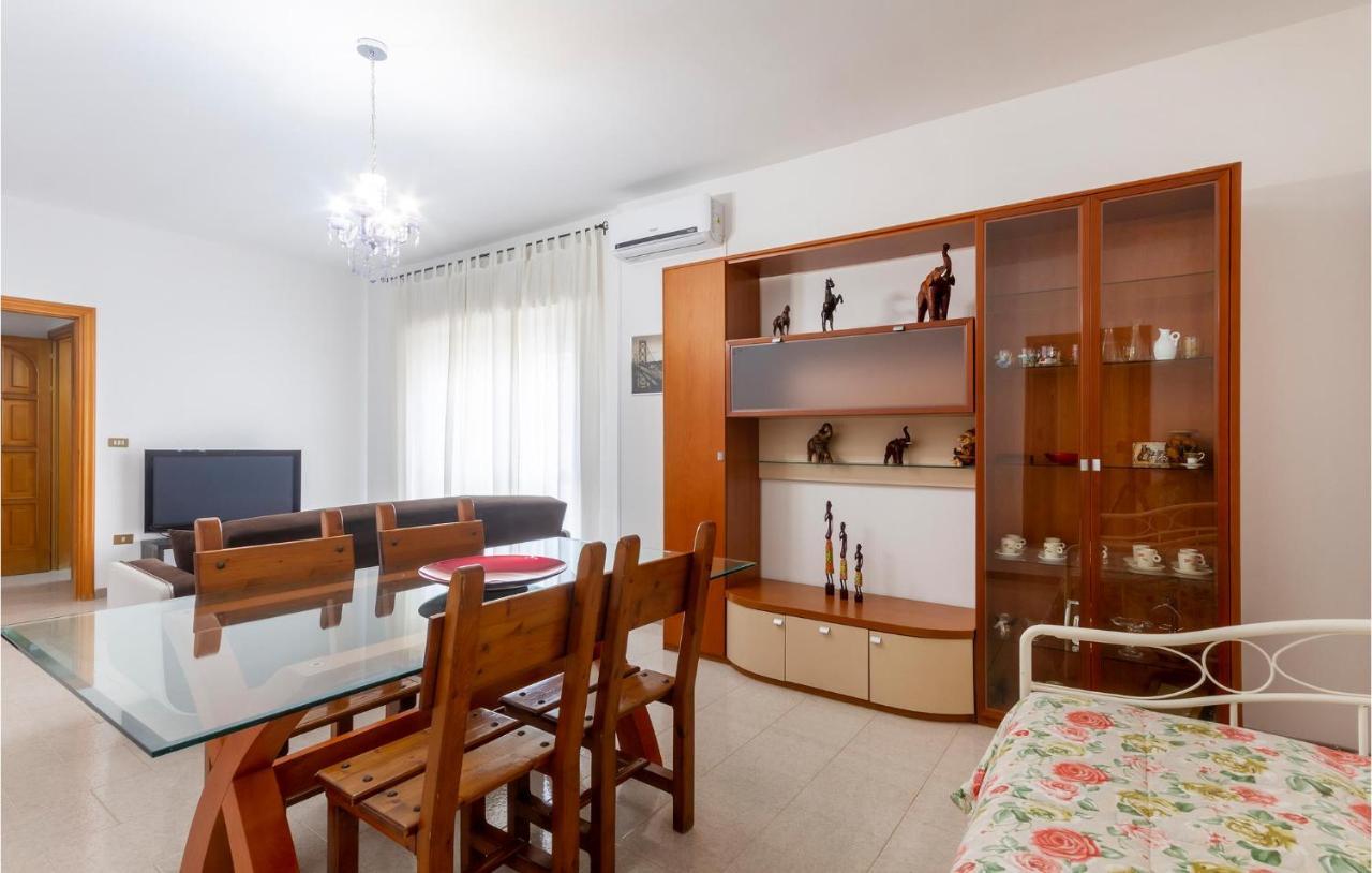 Lovely Apartment In Carovigno With Kitchen المظهر الخارجي الصورة